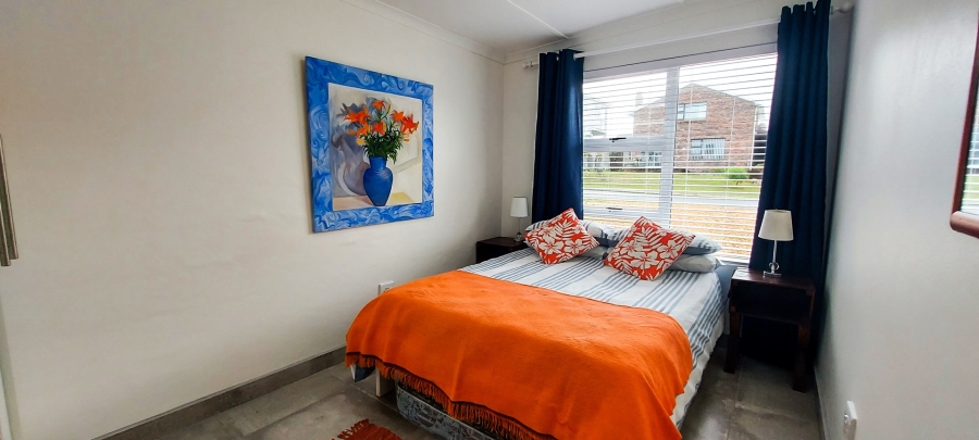 4 Bedroom Property for Sale in Struisbaai Western Cape